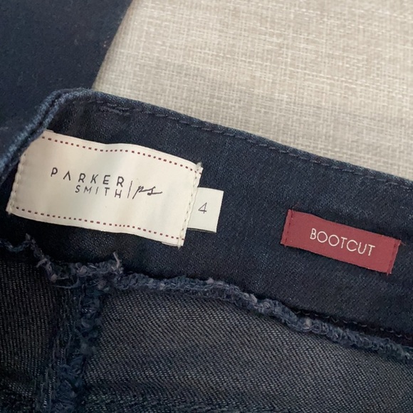 NEW Parker Smith Dark Rinse Flare Jeans Sz. 4 - Picture 3 of 3